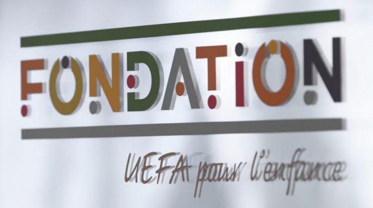 欧足联儿童基金会联合三大慈善组织为加沙儿童提供紧急医疗救助