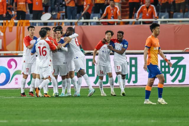 开云体育官网-泰山联赛首败阴霾久驱不散 崔康熙想涅槃谈何容易